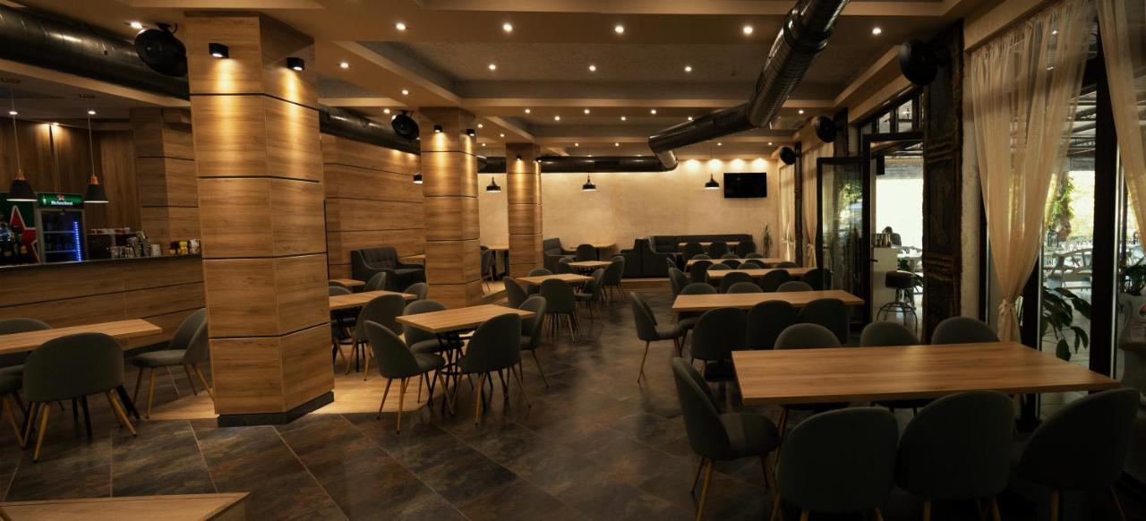 Hotel Brilliantin Sliven Екстер'єр фото