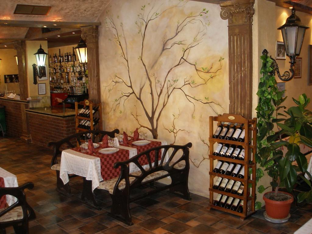 Hotel Brilliantin Sliven Екстер'єр фото