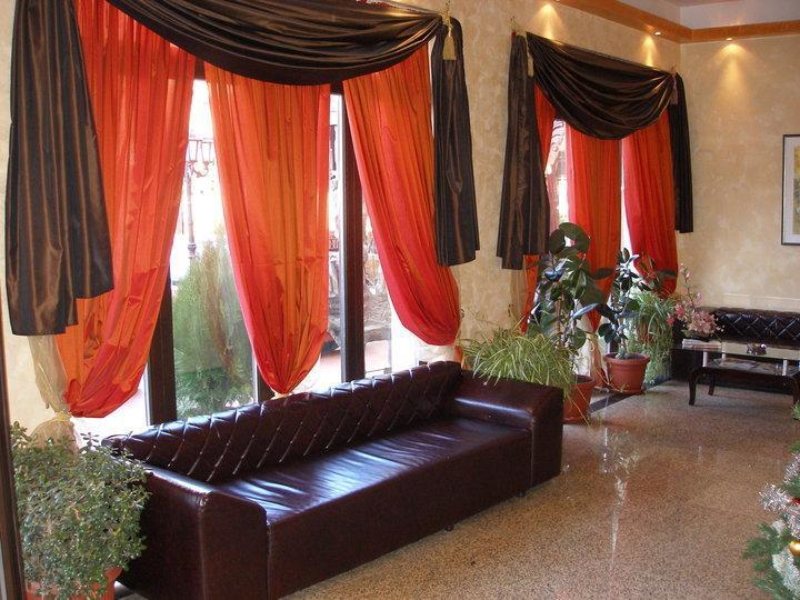 Hotel Brilliantin Sliven Екстер'єр фото