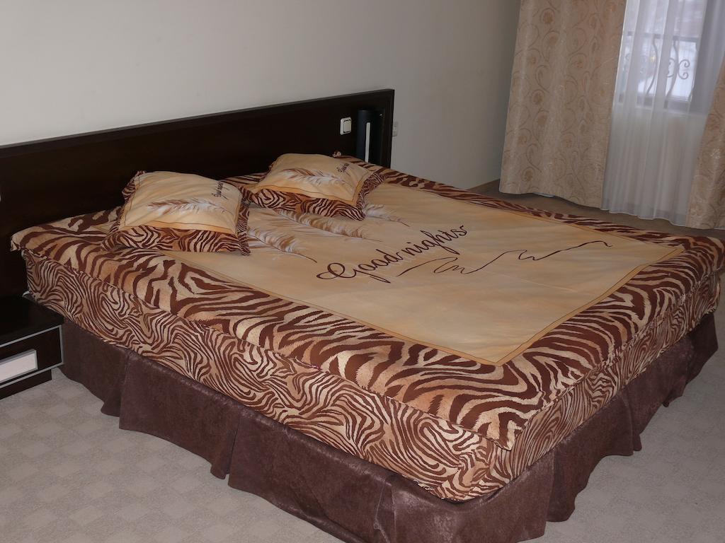 Hotel Brilliantin Sliven Номер фото